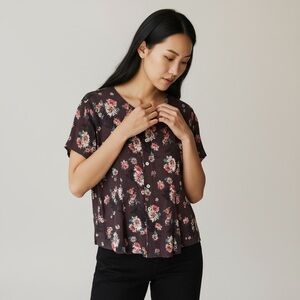 Vintage Liz Wear Floral Rayon Crewneck Button Down Short Sleeve Top Small